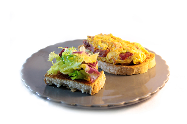 Pimientos rellenos de quinoa y pollo